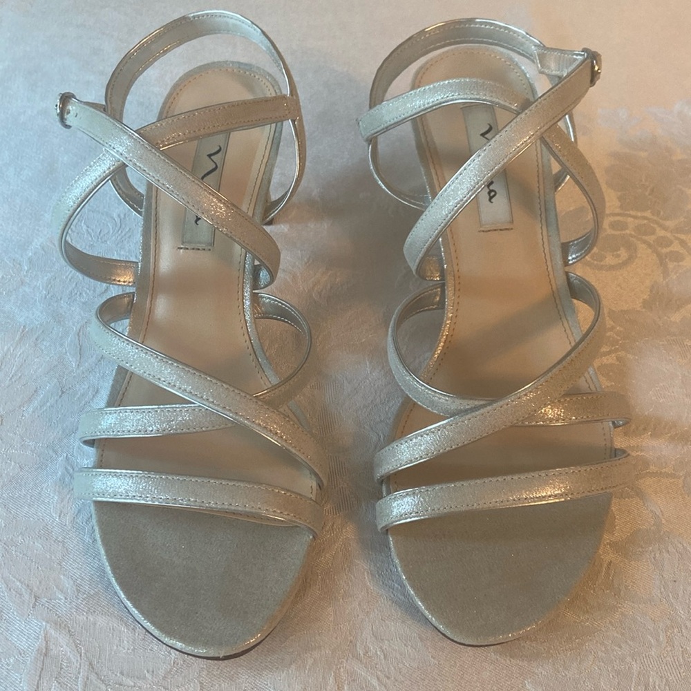 Nina Silver Strappy Sandals Size 9.5 M
